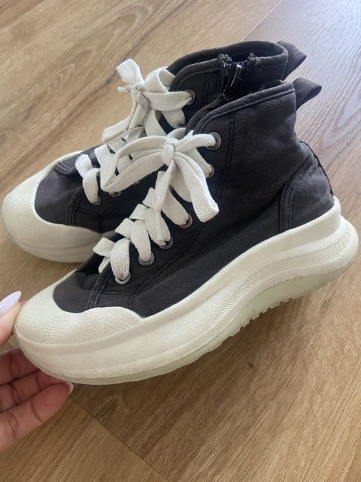 Vand tenesi Zara mar 29