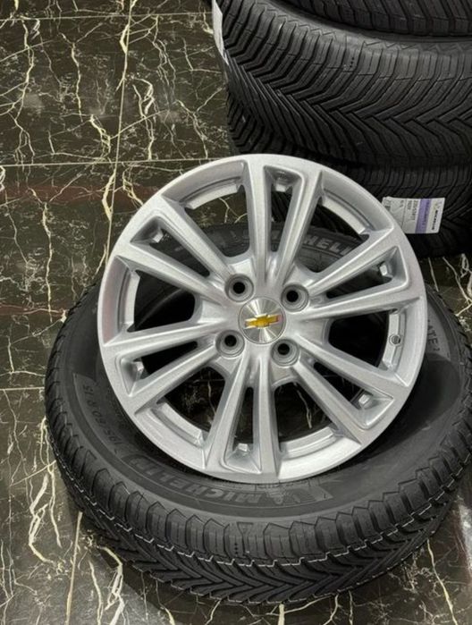 Cobalt diska obmen qora rangiga