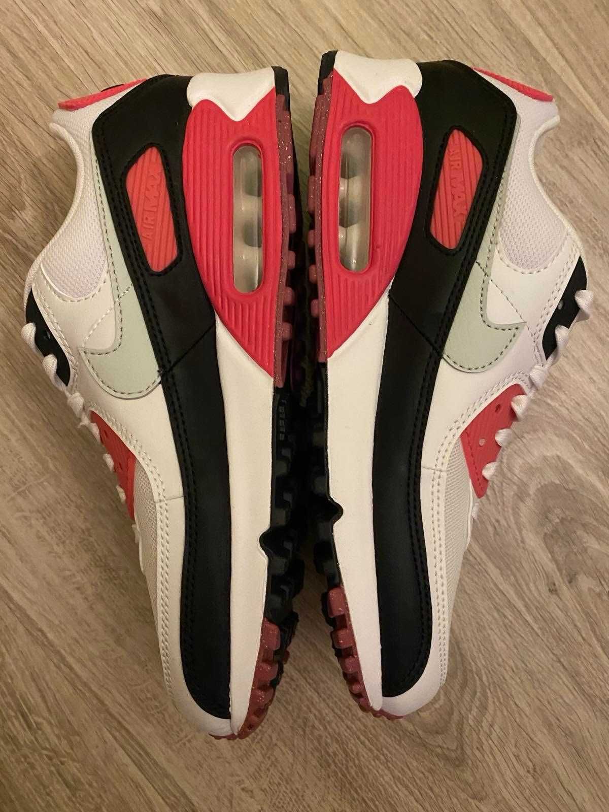 Nike Air Max 90 – чисто нови!