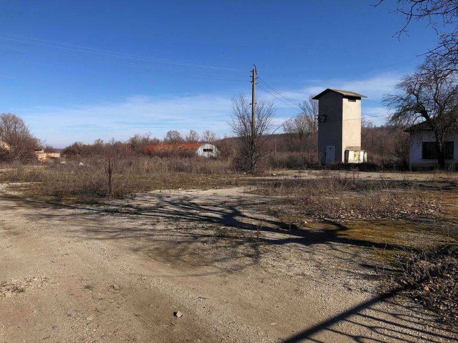 Стопанска сграда в с. Боровци