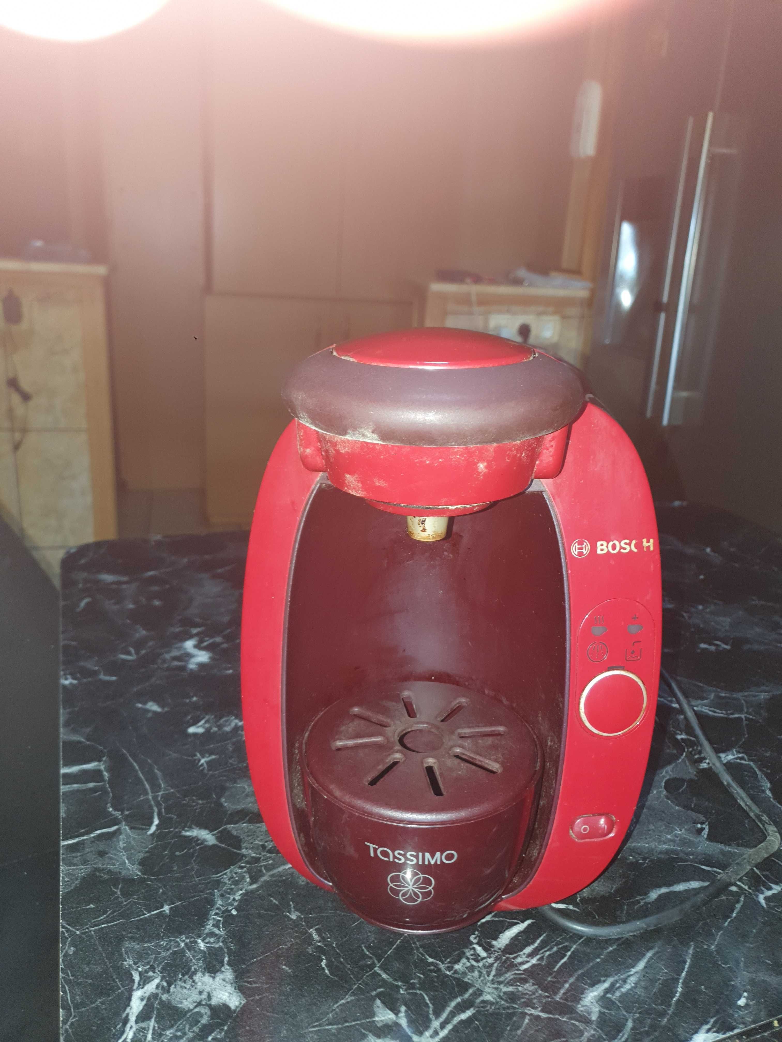 Vand expresor cafea cu capsule tassimo