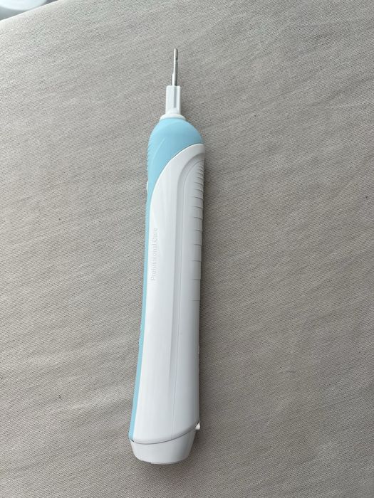 Periuta electrica Oral B Braun
