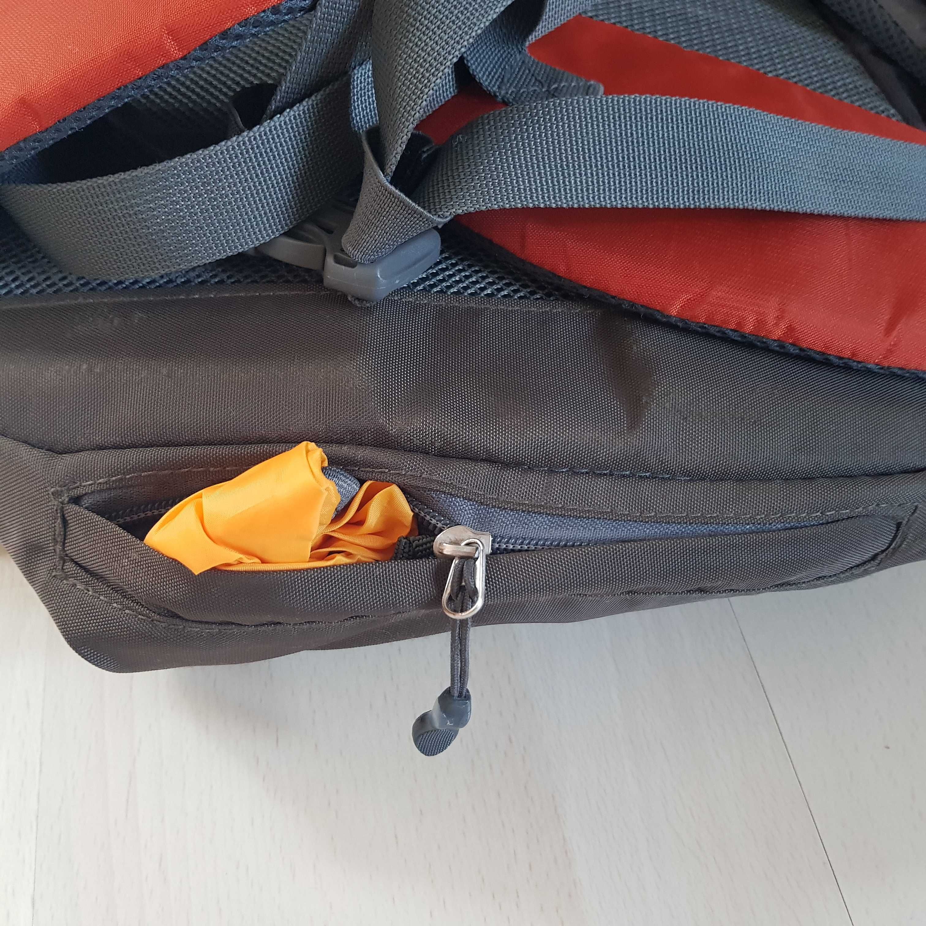 Дамска туристическа раница Husky, 30l