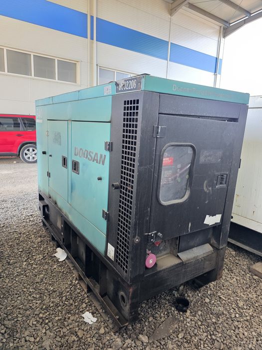 Generator Aggreko 36kw motor Mitsubishi