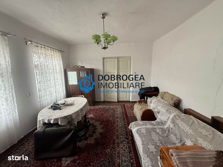 Zona centrala - Casa batraneasca, teren 690 mp