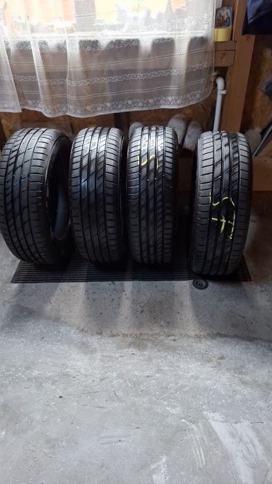 Vând anvelope de vară