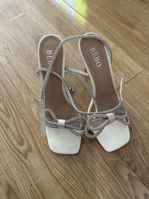 Sandale mireasa finute