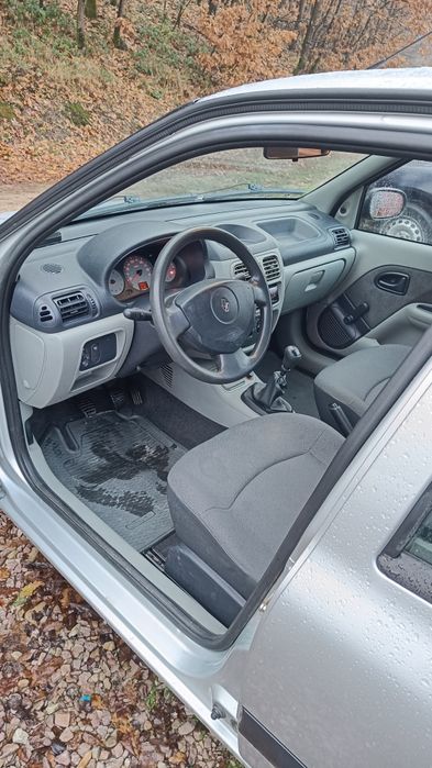 Renault Clio Symbol 1.4 Benzina