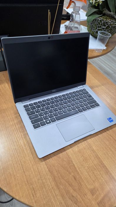 Ноутбук Dell Latitude 5430 Core i5-1245U 16Gb озу, SSD512