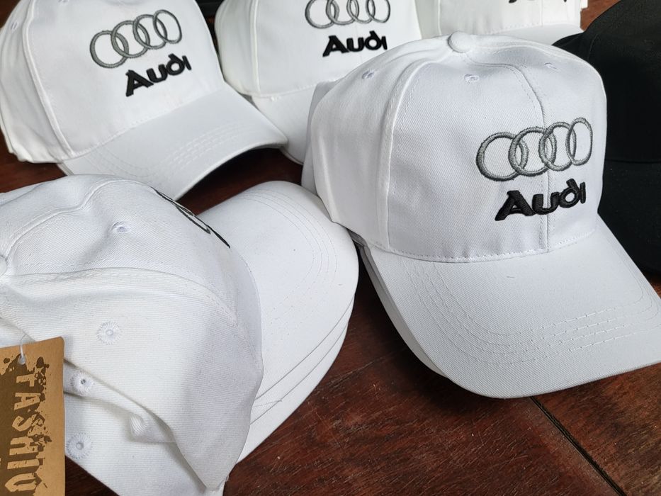 Шапка с козирка регулираща се Волво volvo audi ауди