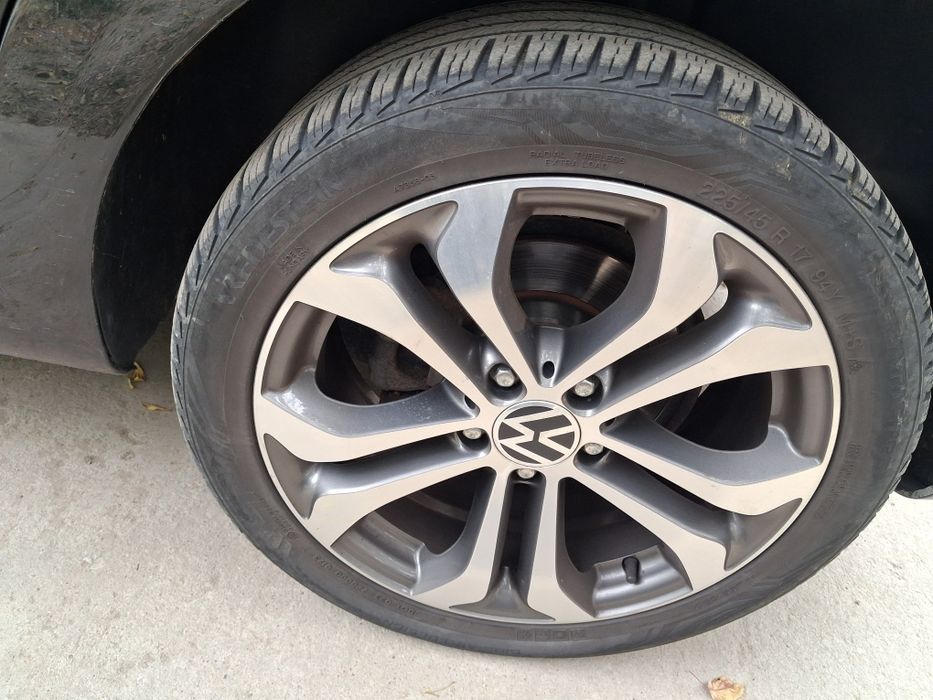 Vând roti 17  vw touran,cu cauciucuri
