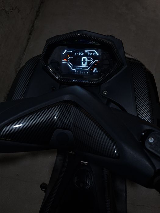 M max yangi xolatda 2025 yil