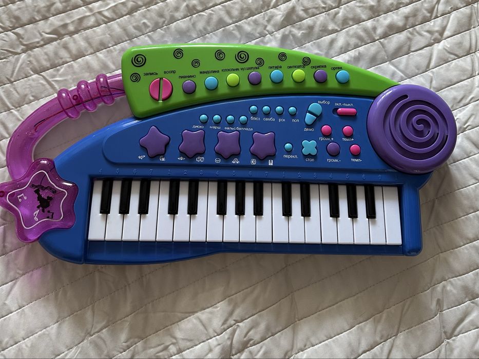 Продам мини синтезатор