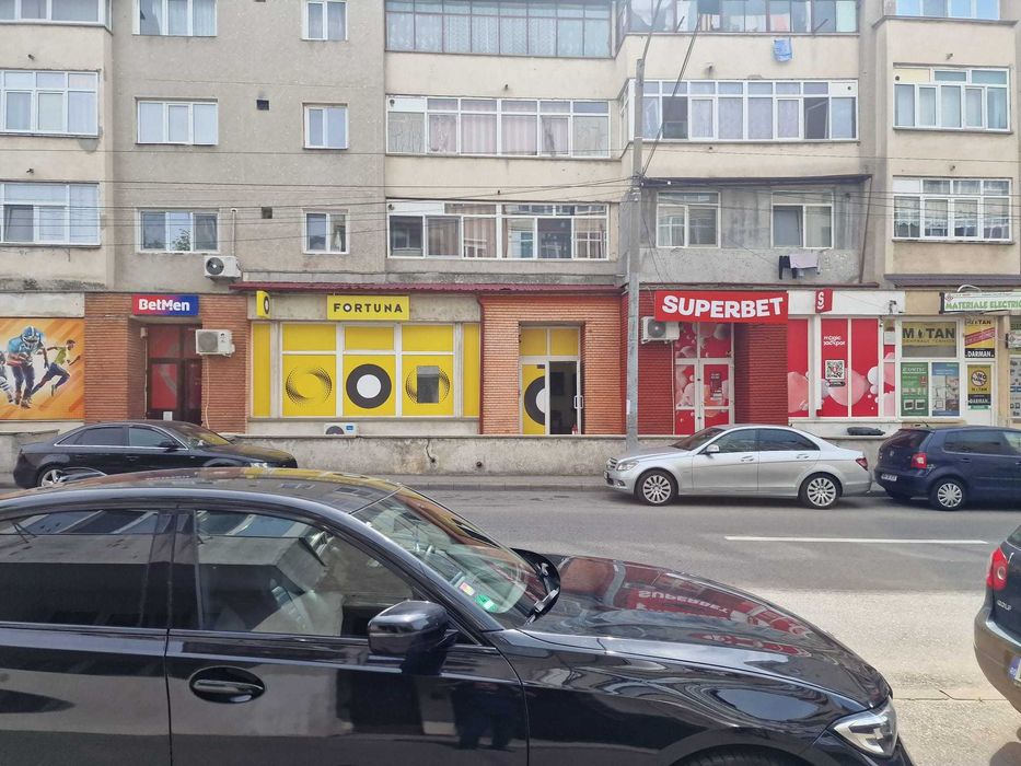 Inchiriez spatiu comercial