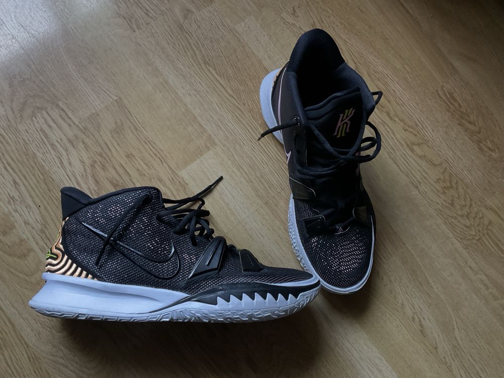 Adidasi originali Nike Kyrie 7 noi