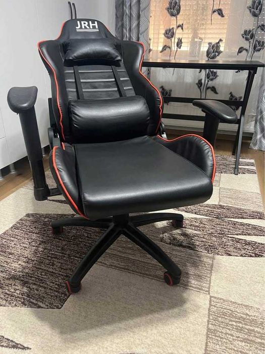 Vând scaun gaming JRH negru-rosu