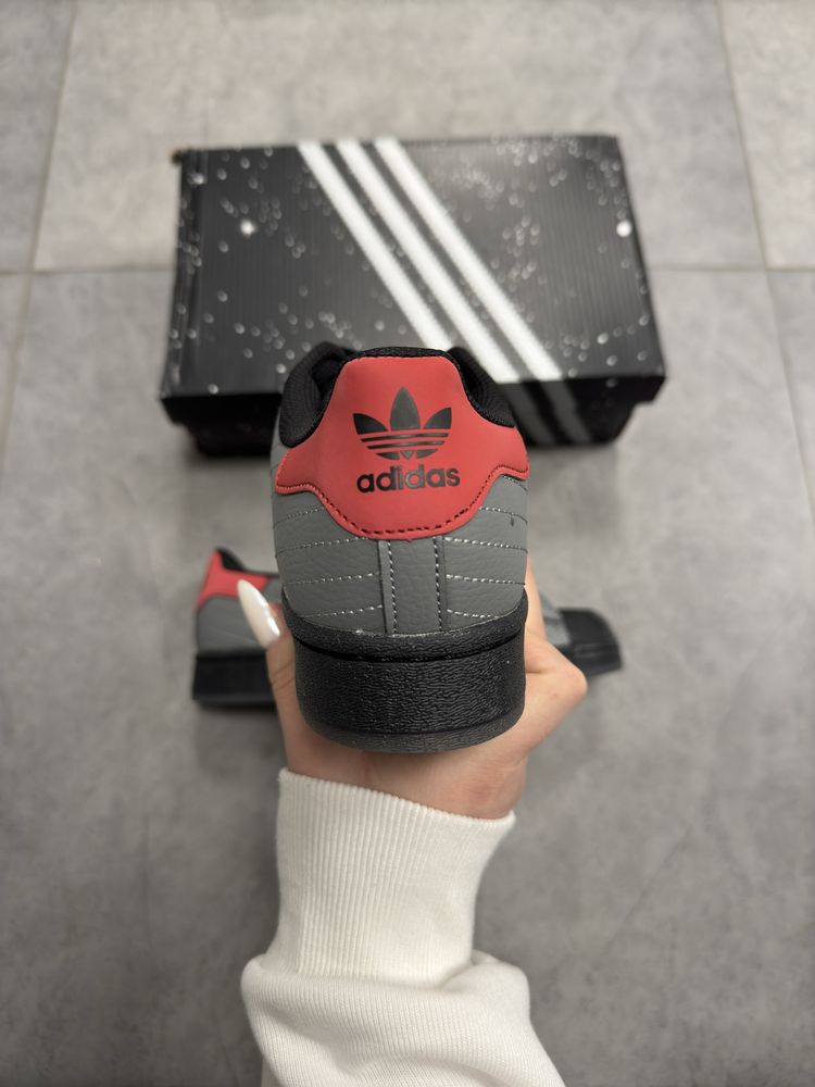 Adidas Superstar Starwars Darth Vader