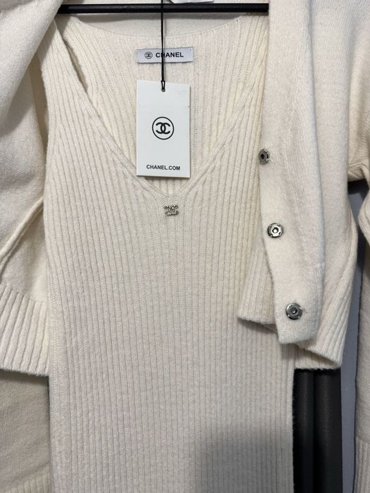 Chanel - рокля с жилетка