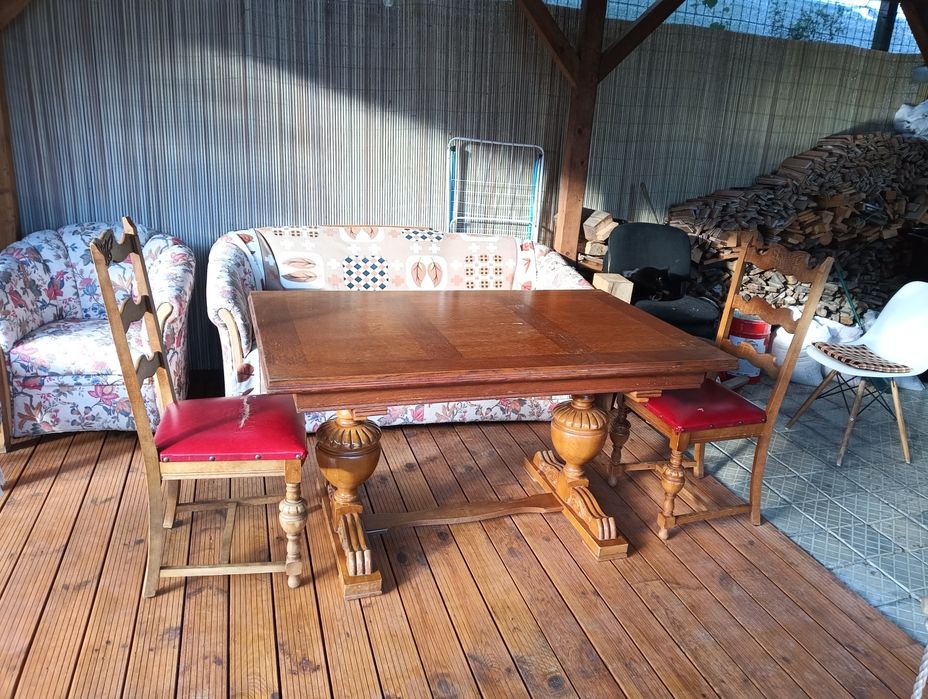 Masă extensibilă și 4 scaune lemn masiv stejar