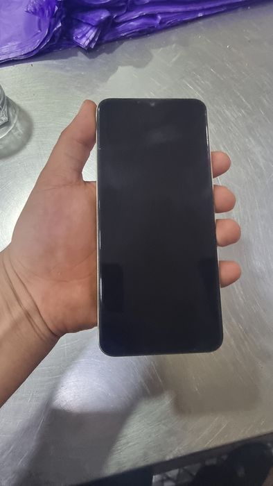 Vivo y35 sotiladi volatile yaxwi