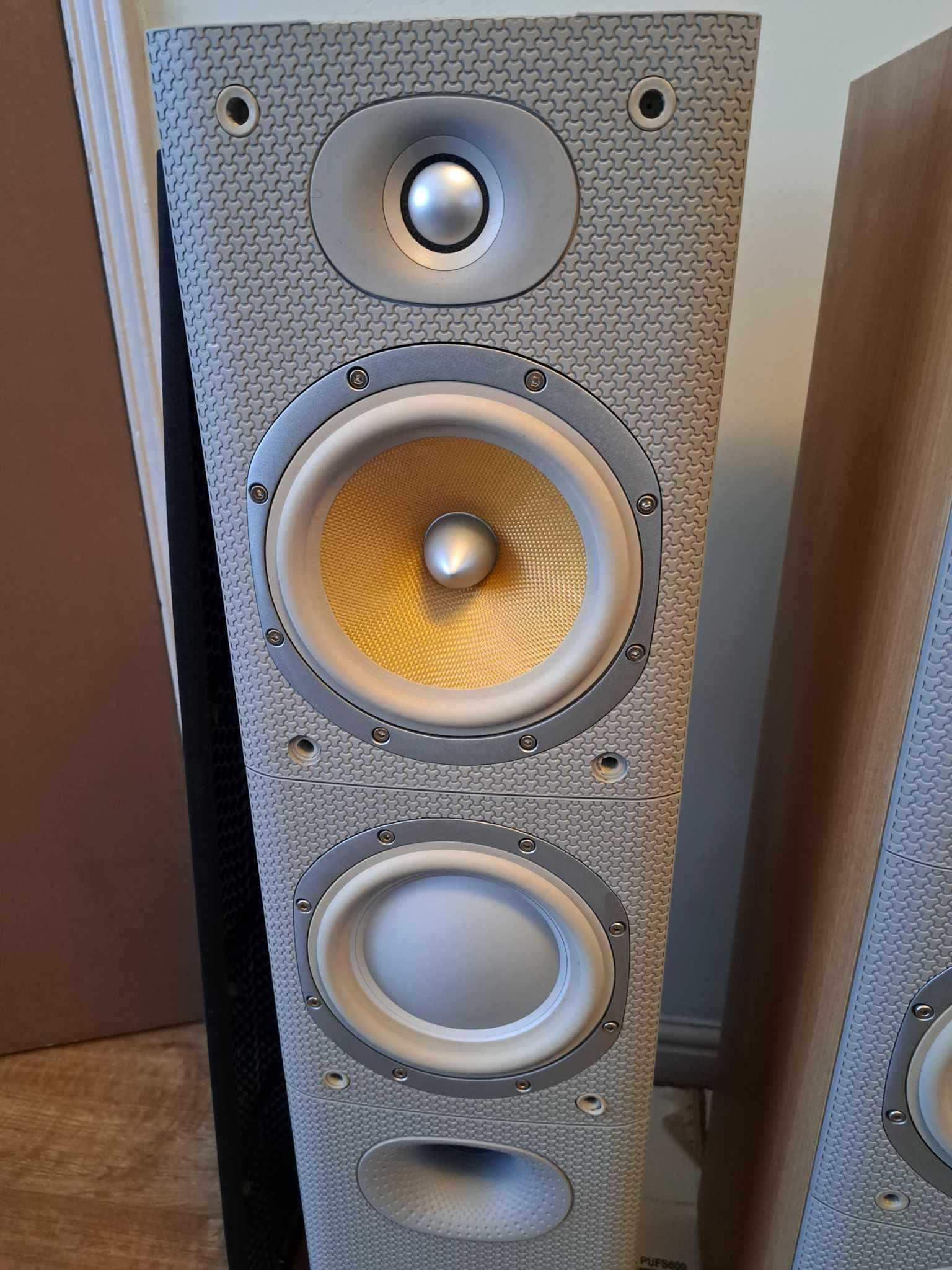 Bowers and Wilkins 5.0 home theaters
