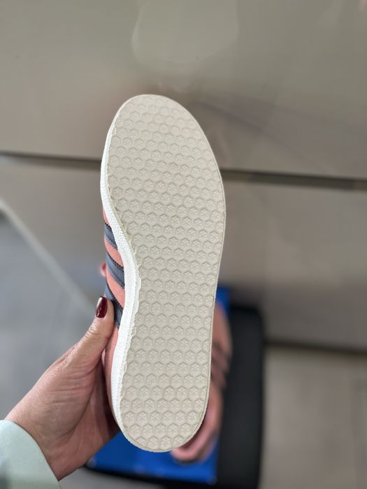 Дамски Adidas Gazelle номер 39