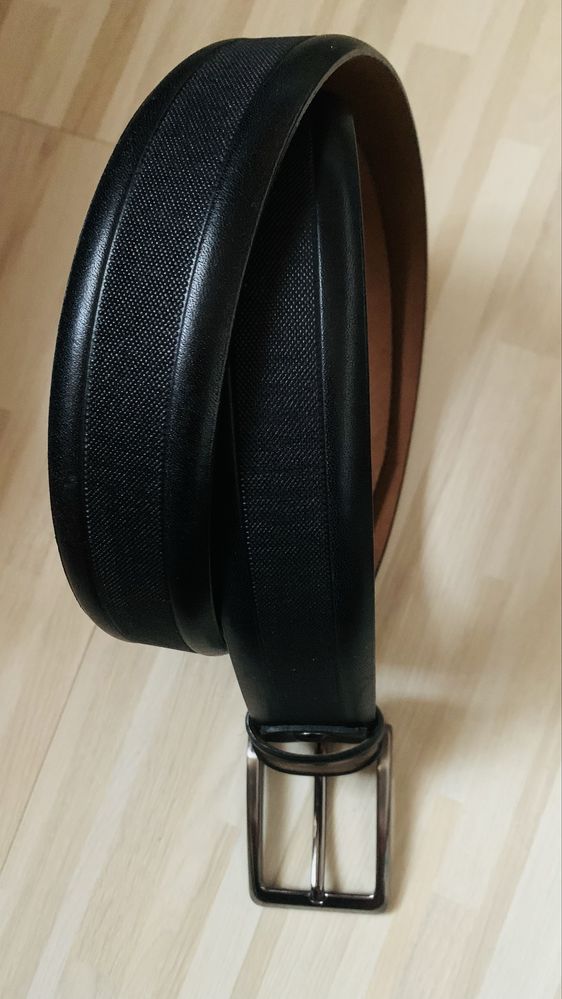 Curea din piele.3,5 cm latime.