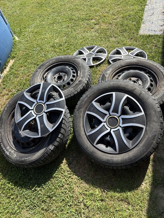 Jante tabla golf 5 cu cauciucuri impecabile de iarna