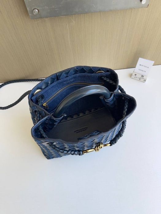 Geanta Bottega Veneta Andiamo