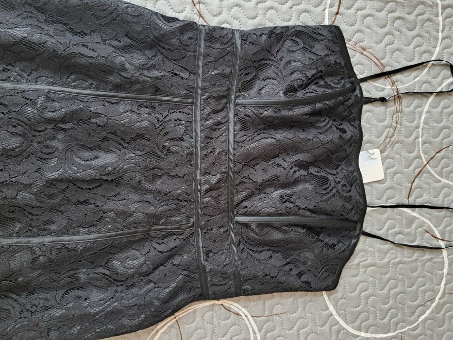 Нежна, елегантна рокля р.38