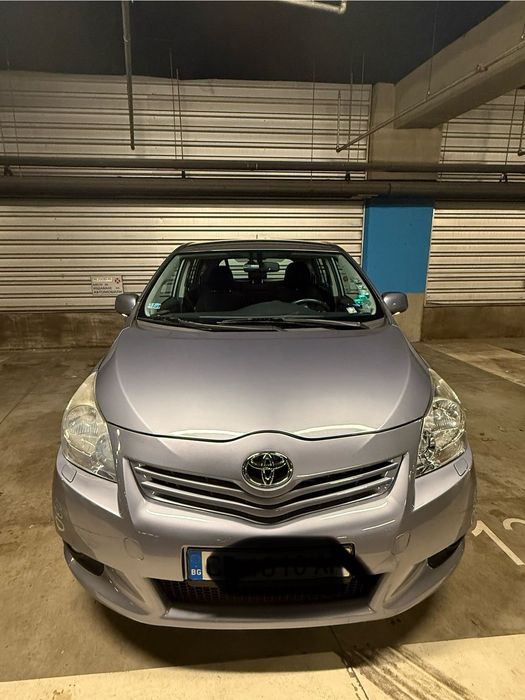 Toyota Verso 2.0 D-4D • 2009 • 7 места • Отлично състояние