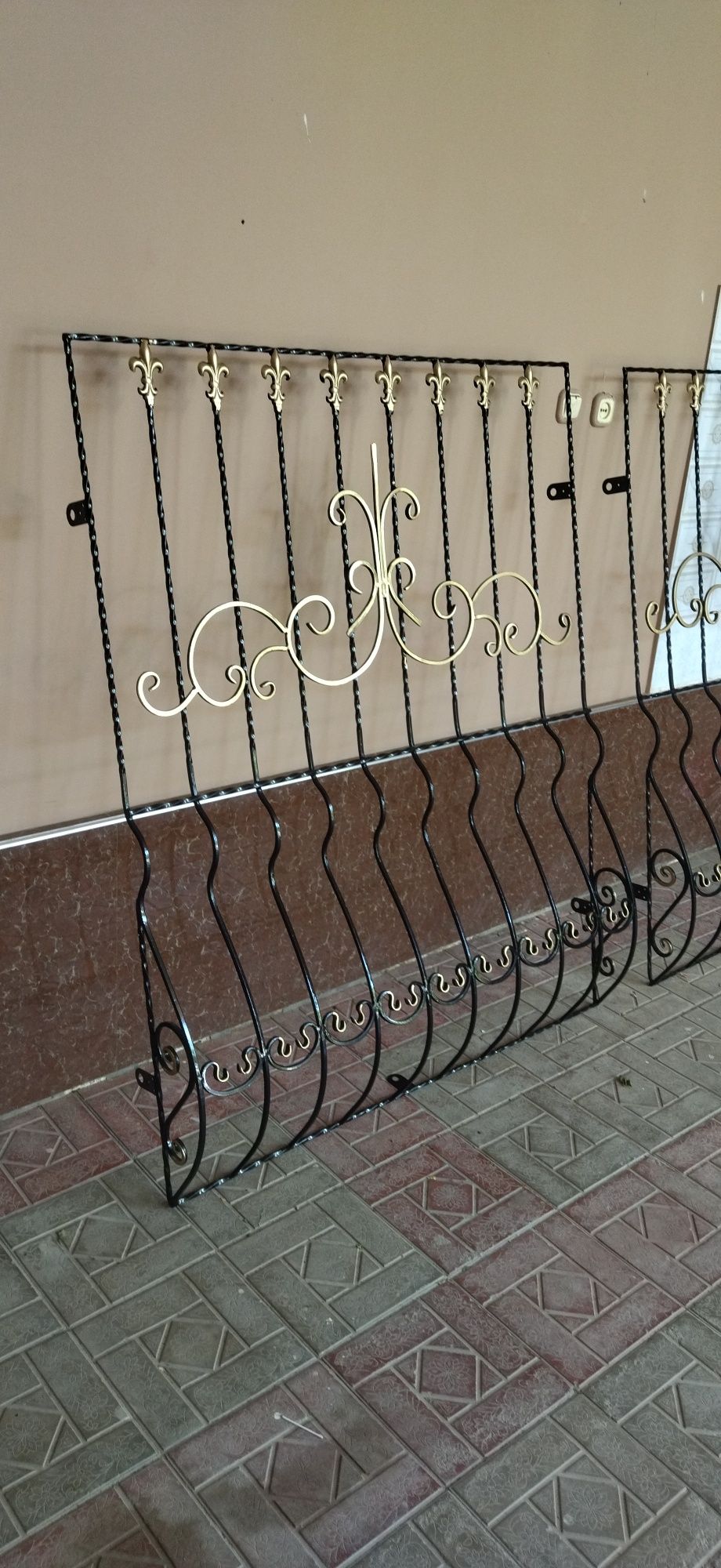 Решётки ,перилла и козырьки на заказ
