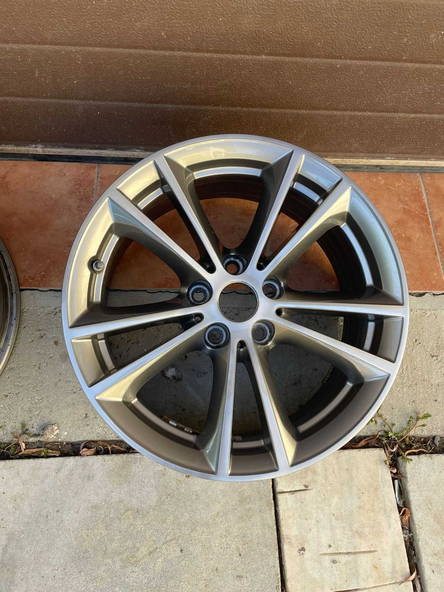 Jante Bicolore originale 17 BMW seria 5 G30 G31 style 631 cu SENZORI