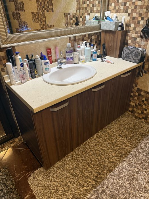 Vand mobilier baie + chiuveta