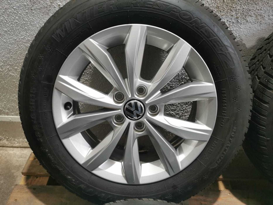Jante Originale Vw Polo R 15 cu anvelope de iarna