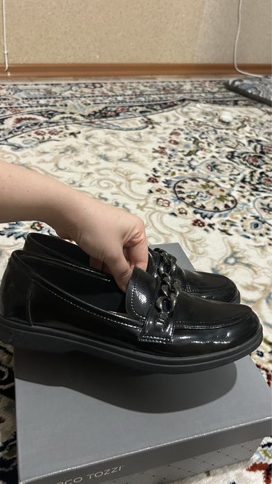 Продается обувь в хорошем состоянии