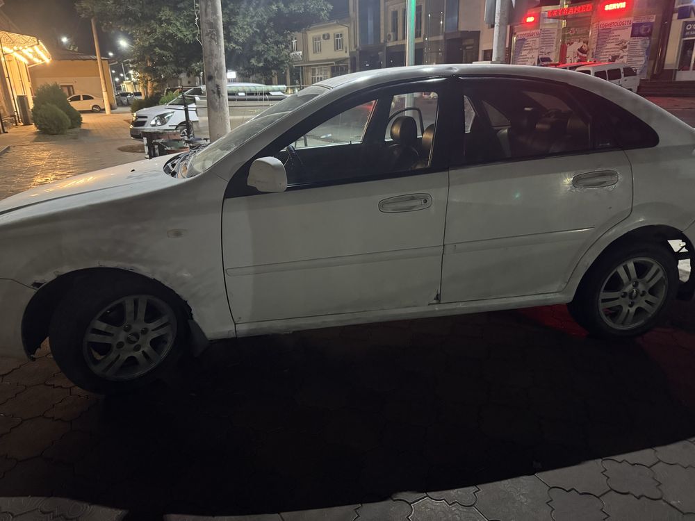 Lasetti 2 pozitsiya