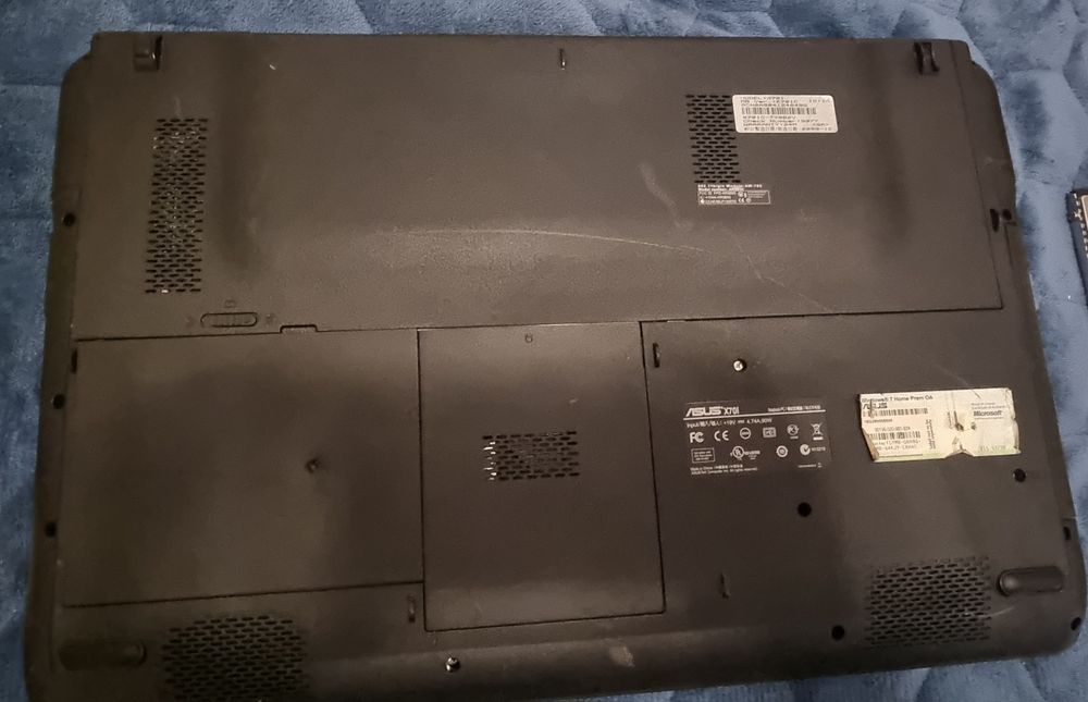 Лаптоп Asus X70i 15,6 за части