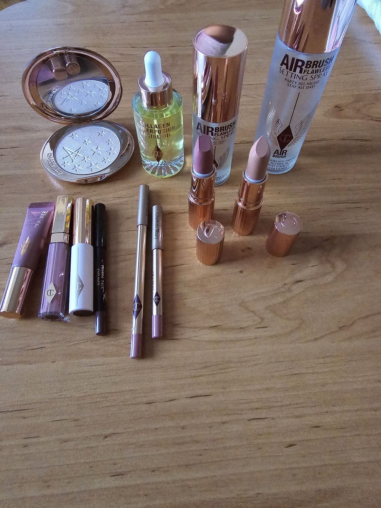 Оригинална козметика на Charlotte Tilbury