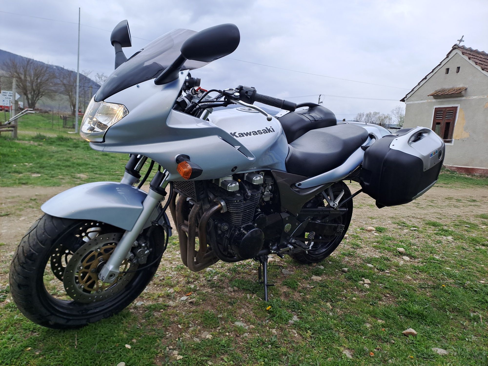 Kawasaki J, ZR-7S, 750 .