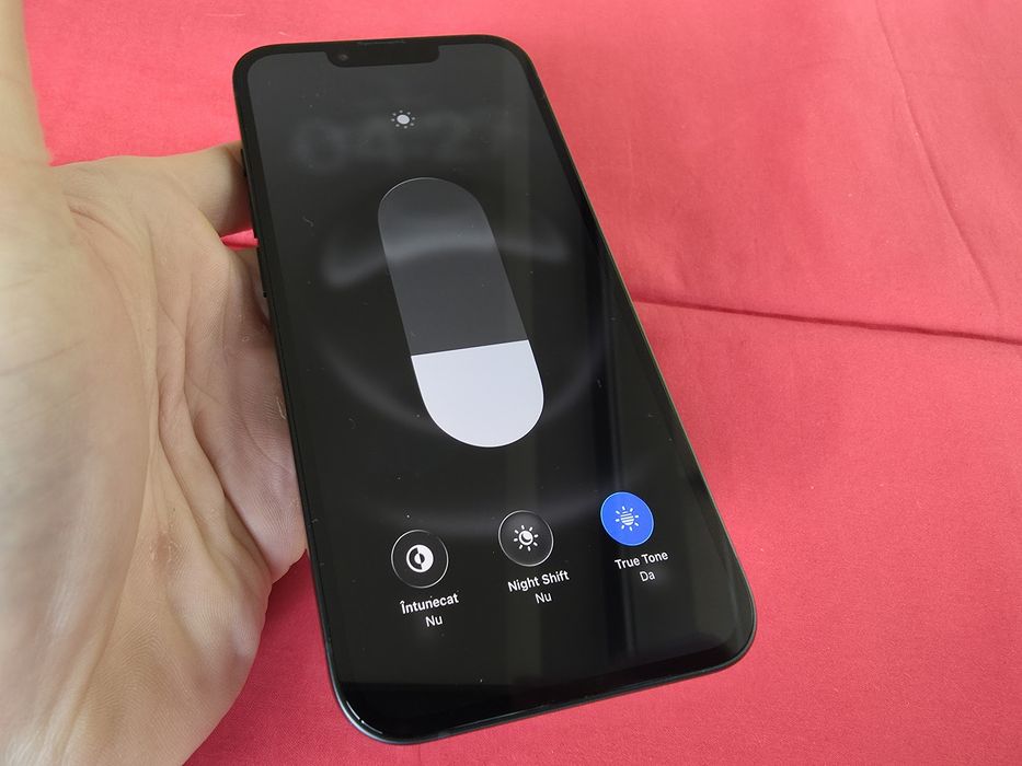 -Iphone 16e, Nou, 128Gb, 8Ram, 6 cicluri incarcare, nefolosit, nefolos