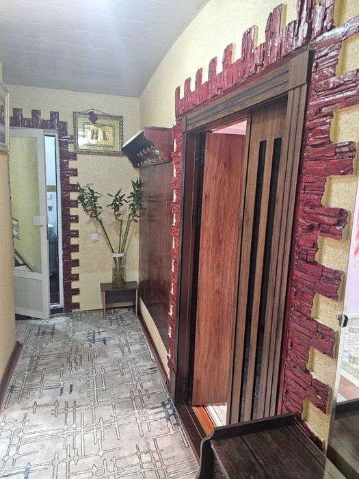 3 хоналик 1 этаж севирный, 4 поликленика