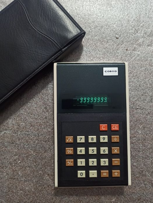 Calculator electronic / științific vintage impecabil Made in Korea