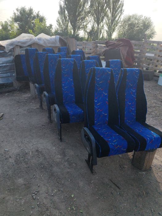 Продам или обменяю. Комплек сидений на микроавтобус +откидушка