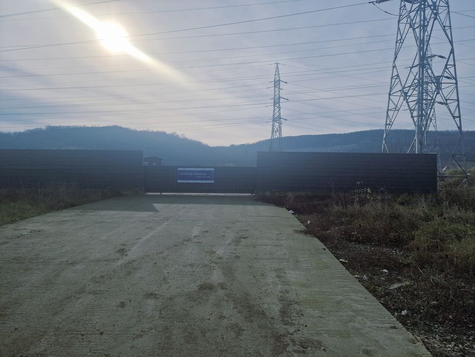 Teren 3300 mp Trei Fantani