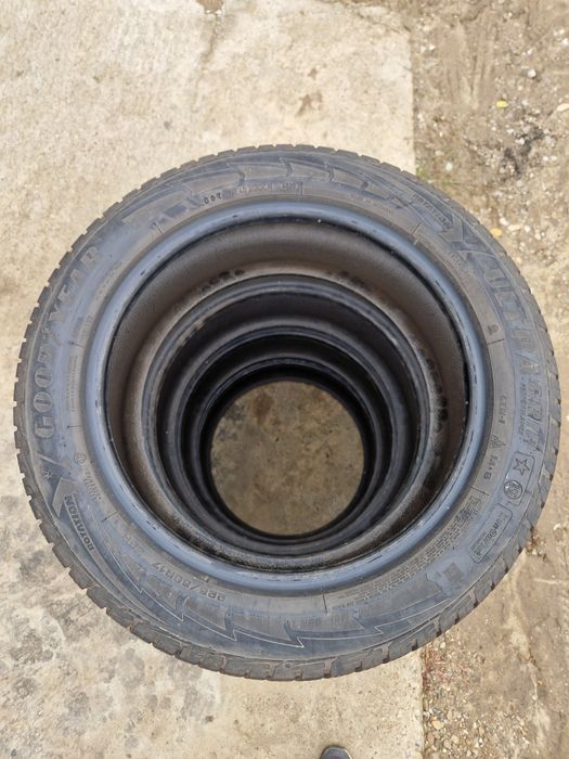 225 50 17 iarna M+S Goodyear UltraGrip