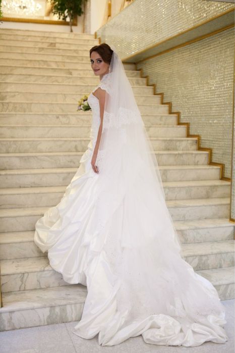 Продаётся свадебное платье