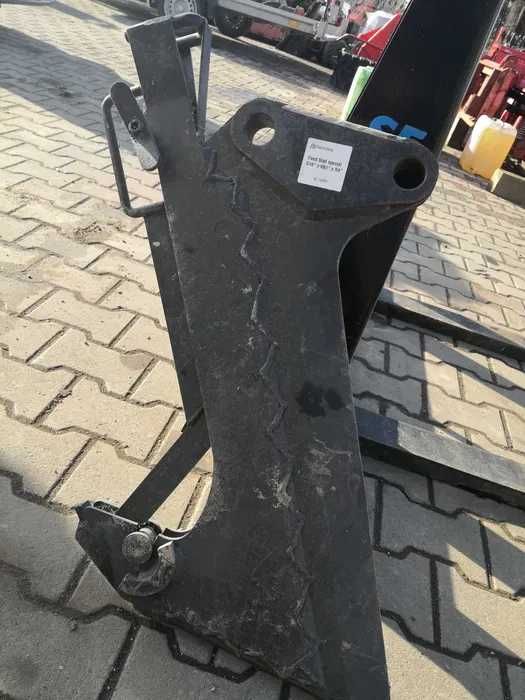 Ditch Witch R300 cu trencher sapa șanțuri precis diverse atasamente