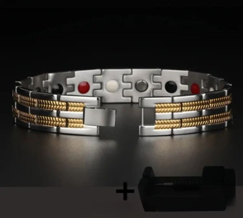 Красива магнитна гривна от титаниева стомана Меркатор 40 лв.