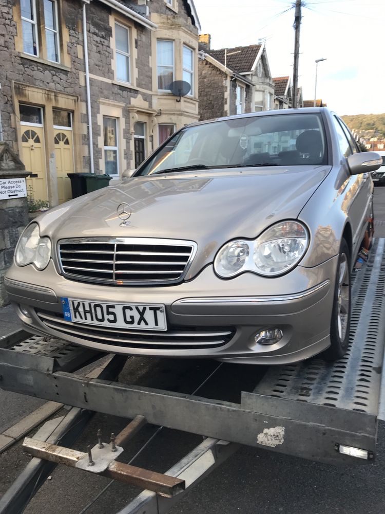 Dezmembrez mercedes w203 c180 kompressor